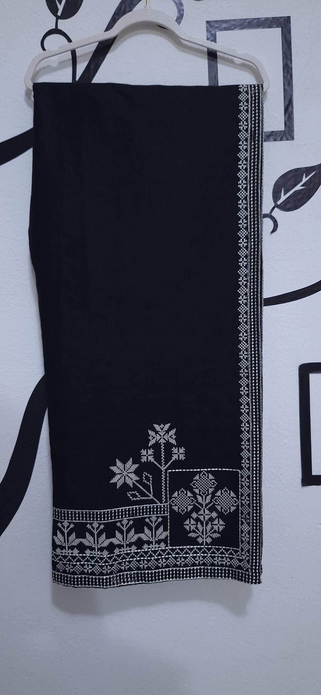 Black White embroidered